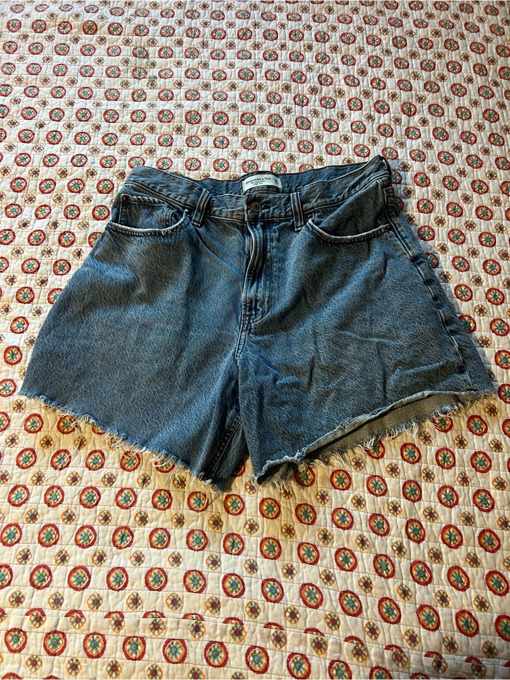 Abercrombie & Fitch The Loose Jeans Shorts High Rise size 30